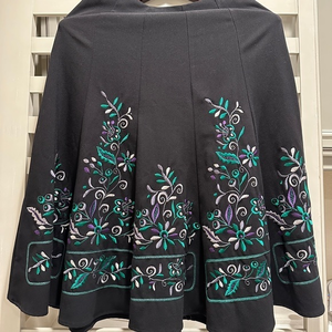 Sunny Leigh Black embroidered‎ skirt